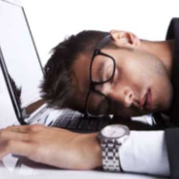 چگونگی مدیریت خواب در ایام امتحانات 